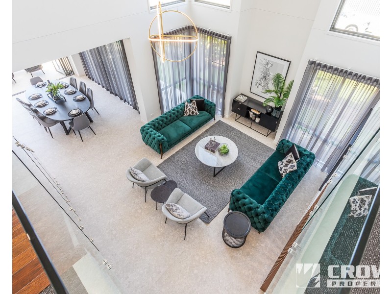 10 Rani Street, Newport QLD 4020