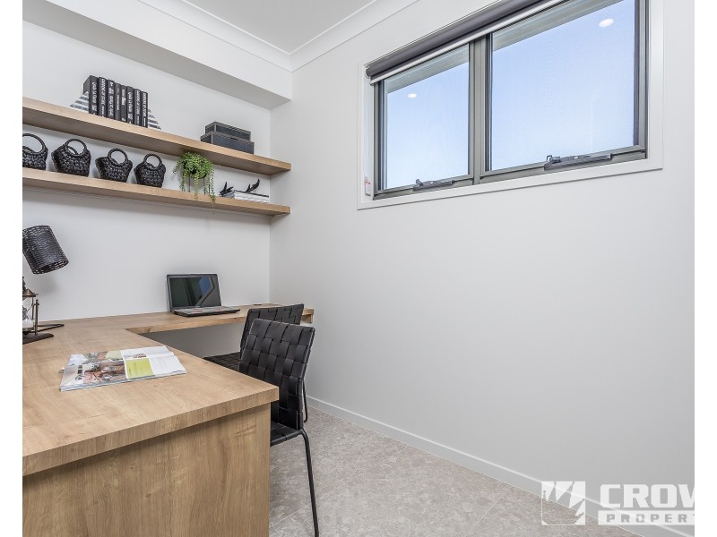 10 Rani Street, Newport QLD 4020