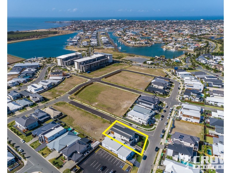 10 Rani Street, Newport QLD 4020