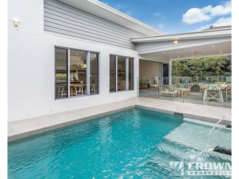 8 Sturt Place, Upper Kedron QLD 4055