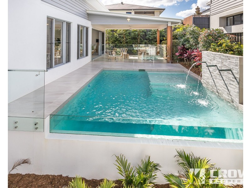 8 Sturt Place, Upper Kedron QLD 4055