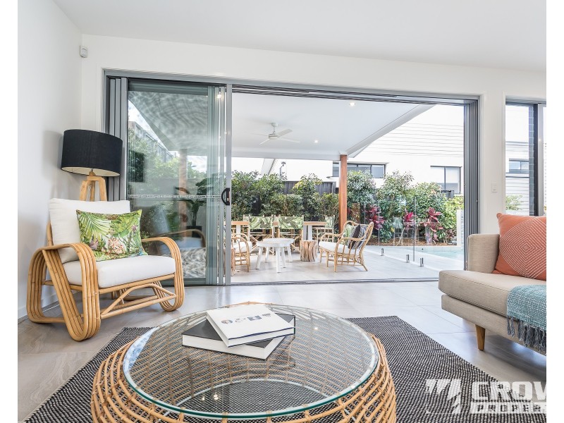 8 Sturt Place, Upper Kedron QLD 4055