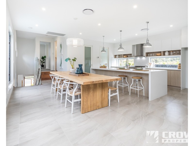 8 Sturt Place, Upper Kedron QLD 4055
