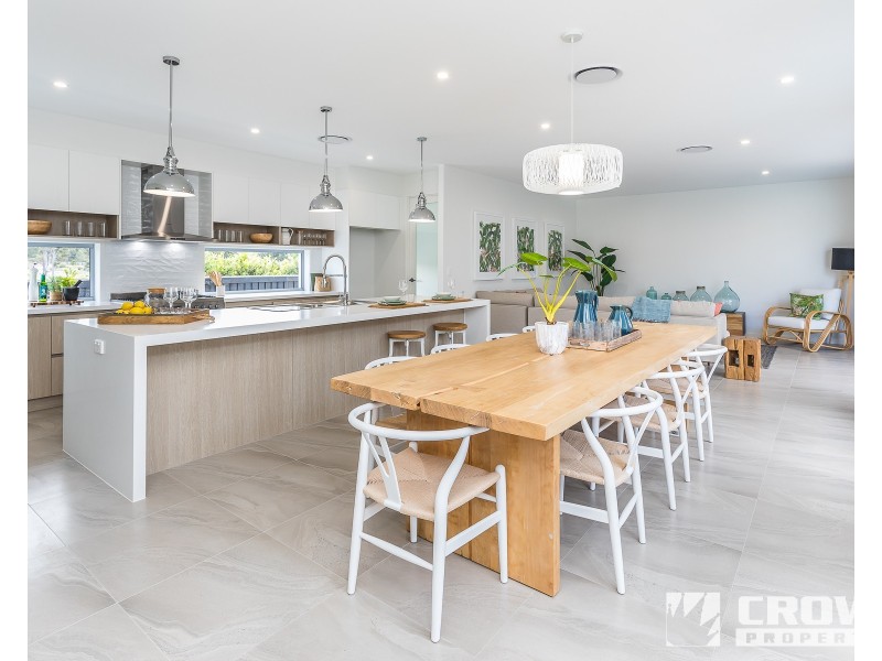 8 Sturt Place, Upper Kedron QLD 4055