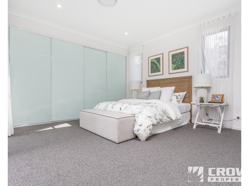 8 Sturt Place, Upper Kedron QLD 4055