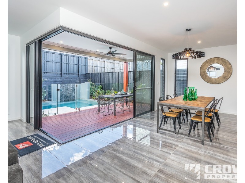 10 Sturt Place, Upper Kedron QLD 4055