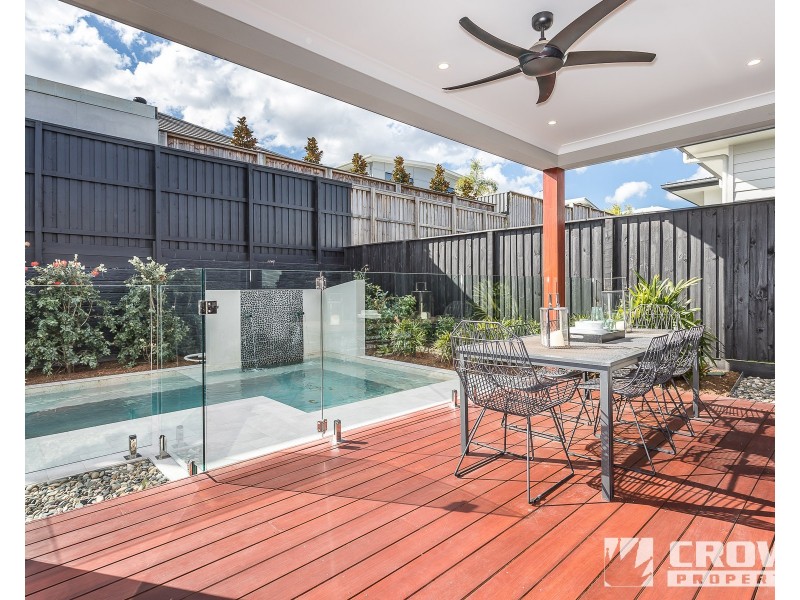 10 Sturt Place, Upper Kedron QLD 4055