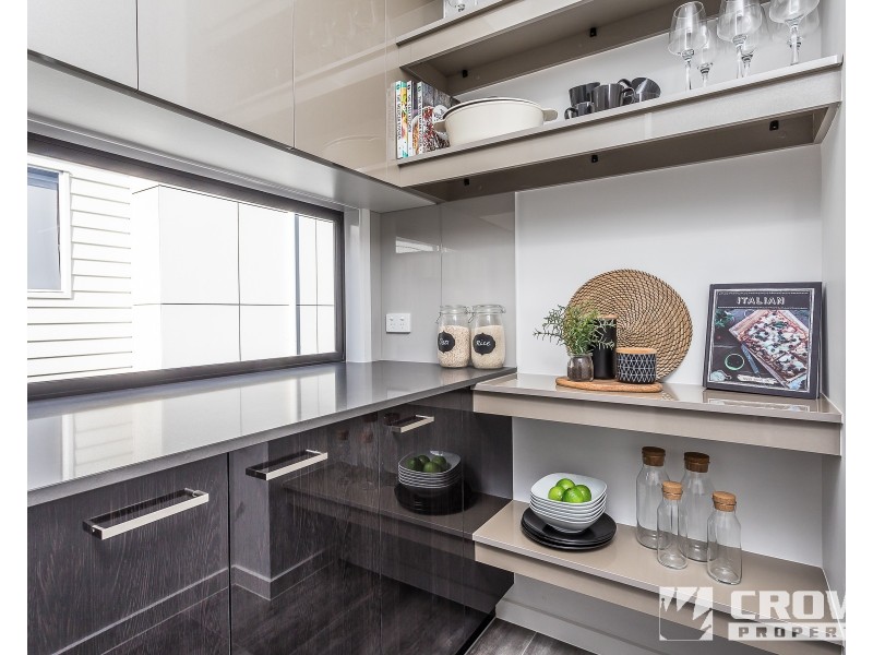10 Sturt Place, Upper Kedron QLD 4055