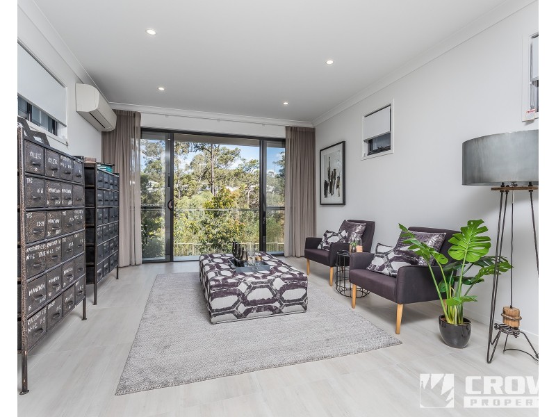 10 Sturt Place, Upper Kedron QLD 4055