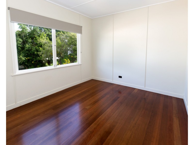 37 Kate Street, Woody Point QLD 4019
