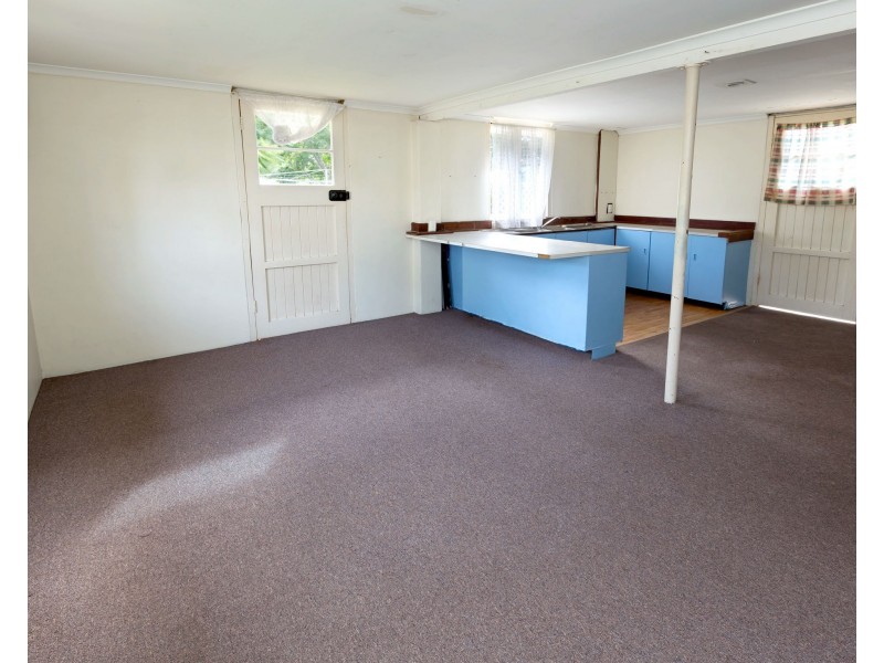 37 Kate Street, Woody Point QLD 4019