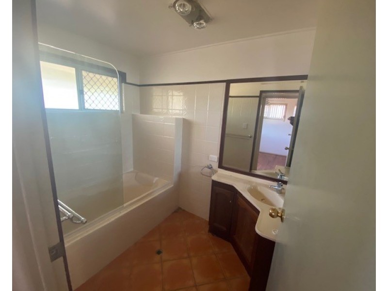 18 Forestville Road, Petrie QLD 4502