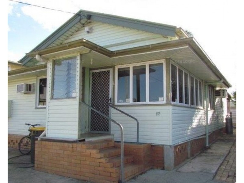 17 Whytecliffe Parade, Woody Point QLD 4019