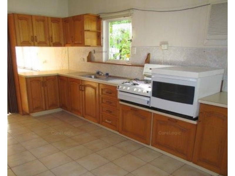 17 Whytecliffe Parade, Woody Point QLD 4019