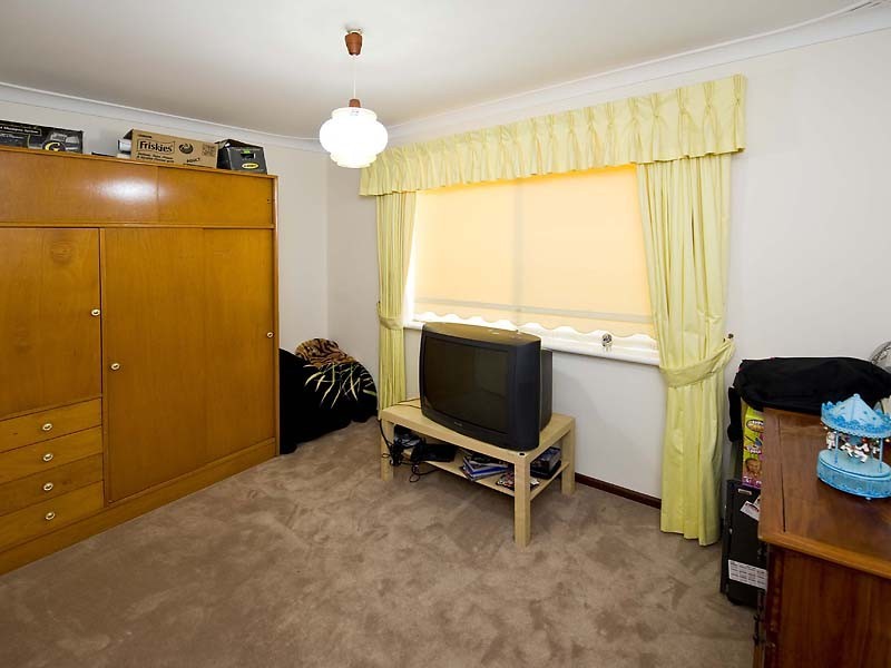 3 Boston Way, Booragoon WA 6154