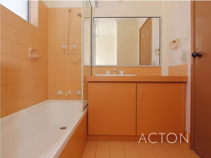 2/72 Macleod Road, Applecross WA 6153