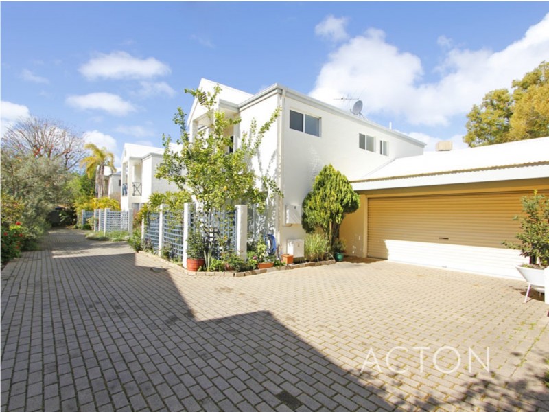 2/72 Macleod Road, Applecross WA 6153