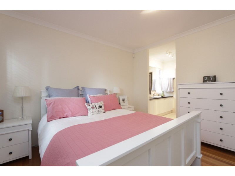 33 Riseley Street, Ardross WA 6153