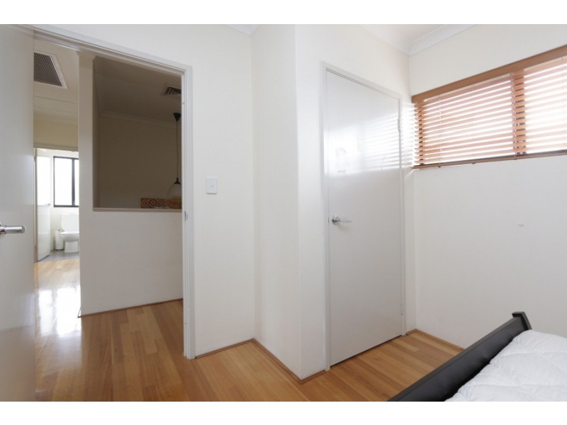 33 Riseley Street, Ardross WA 6153