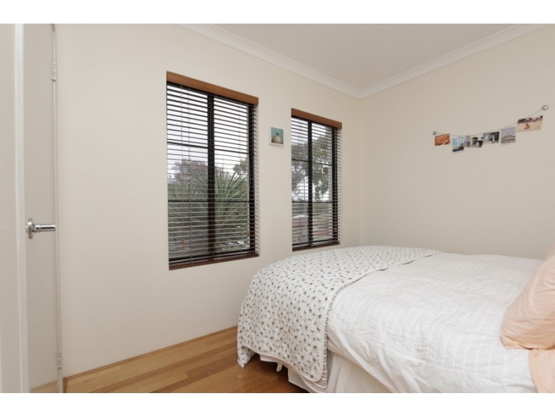 33 Riseley Street, Ardross WA 6153