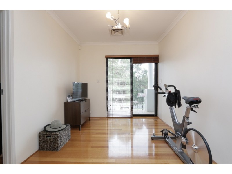 33 Riseley Street, Ardross WA 6153