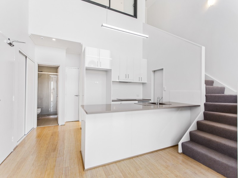 8/16 Bridges Road, Melville WA 6156