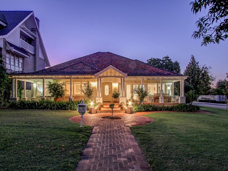 1 Baldwin Avenue, Mount Pleasant WA 6153