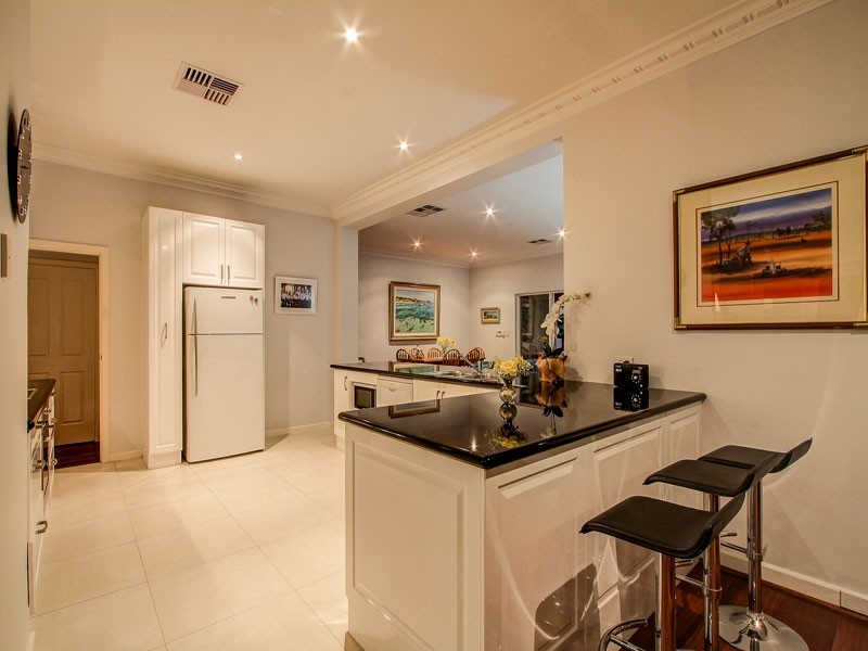 1 Baldwin Avenue, Mount Pleasant WA 6153