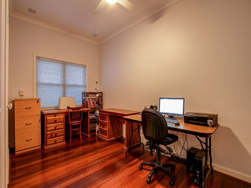 1 Baldwin Avenue, Mount Pleasant WA 6153