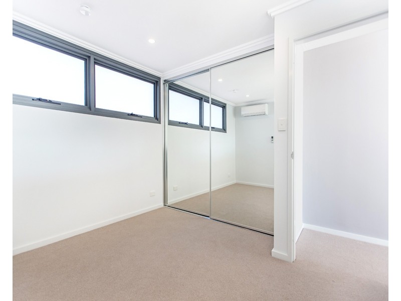 14/16 Bridges Road, Melville WA 6156