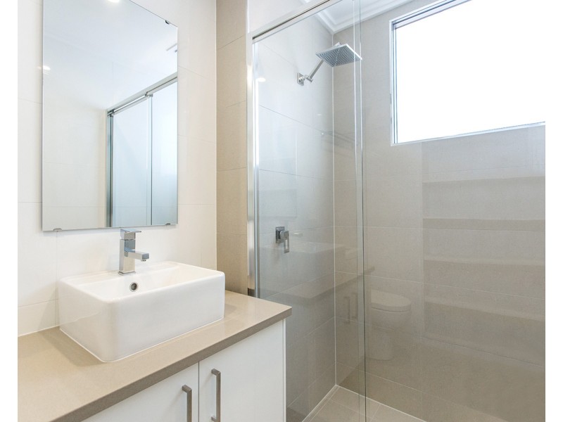 14/16 Bridges Road, Melville WA 6156