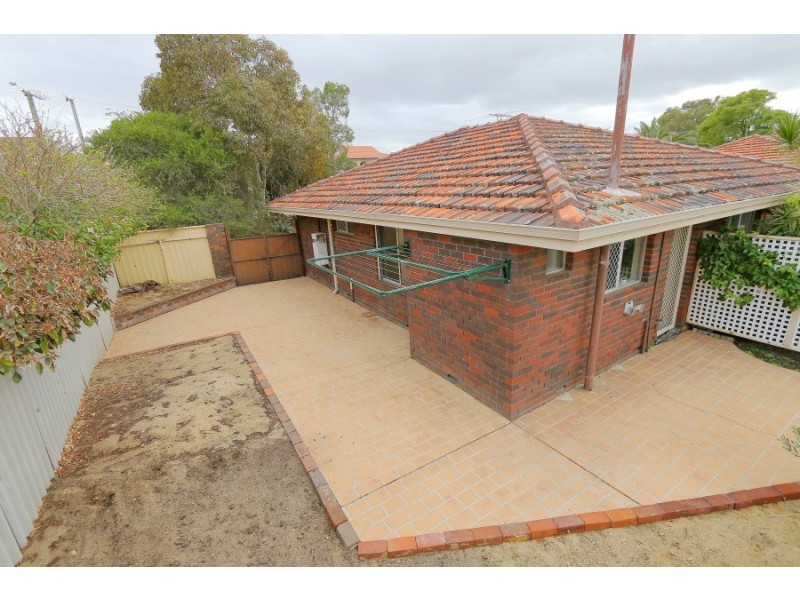 28A HOGARTH WAY, Bateman WA 6150
