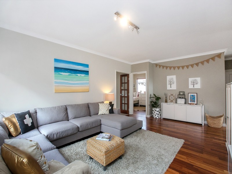 54B Holman Street, Alfred Cove WA 6154