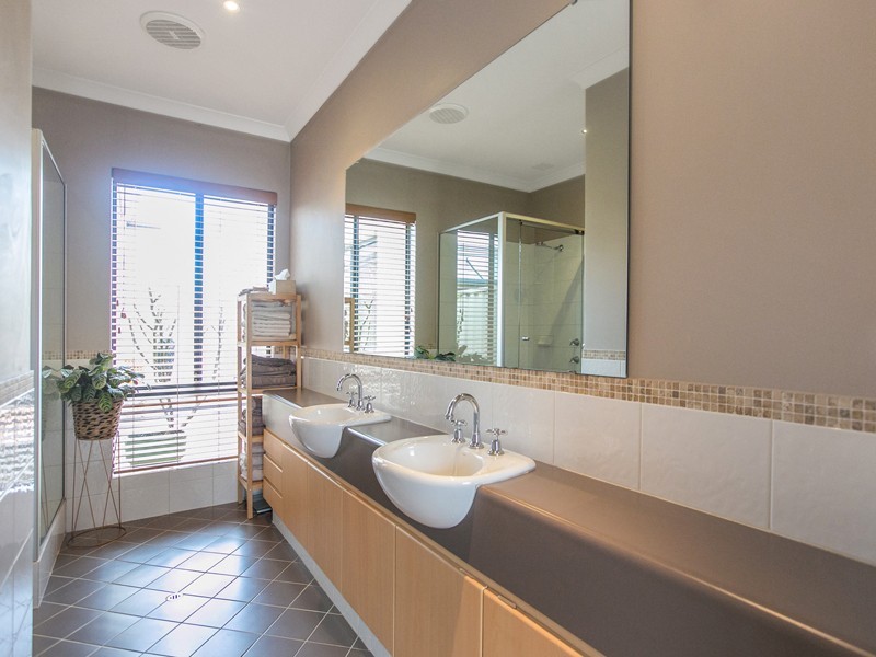 54B Holman Street, Alfred Cove WA 6154