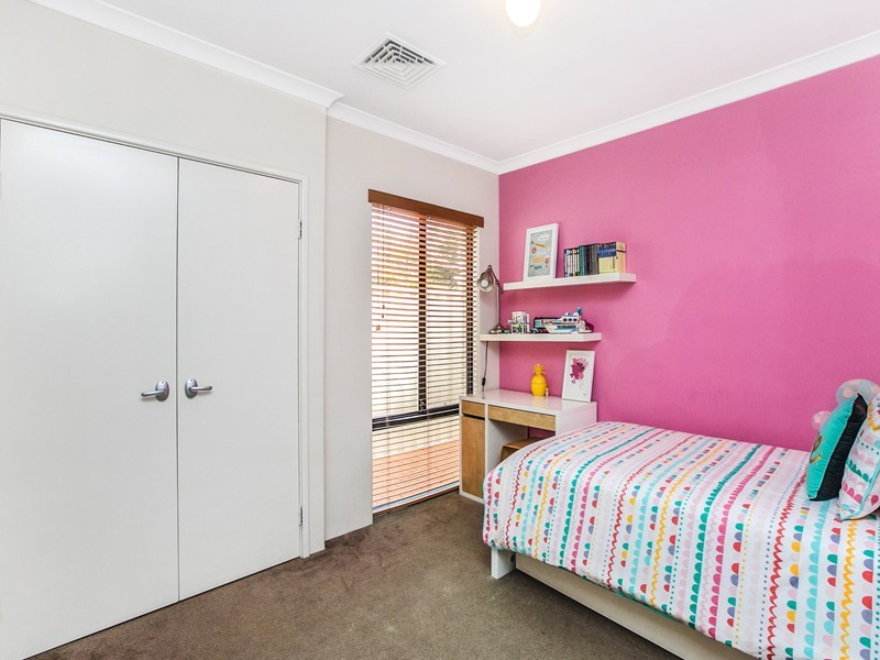 54B Holman Street, Alfred Cove WA 6154