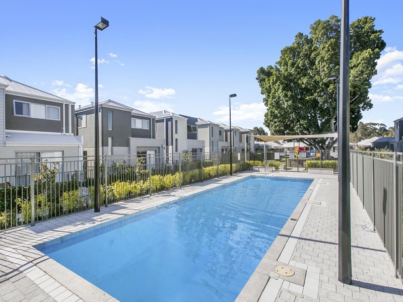 5/148 Railway Parade, Queens Park WA 6107