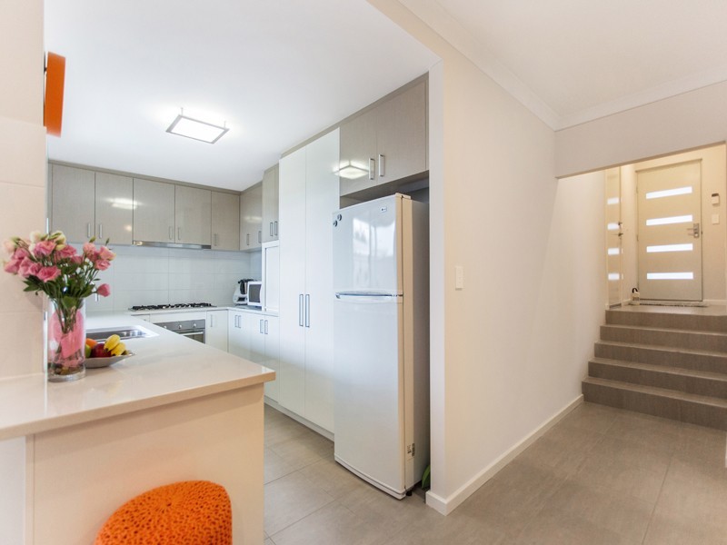 2A Lilacdale Road, Innaloo WA 6018