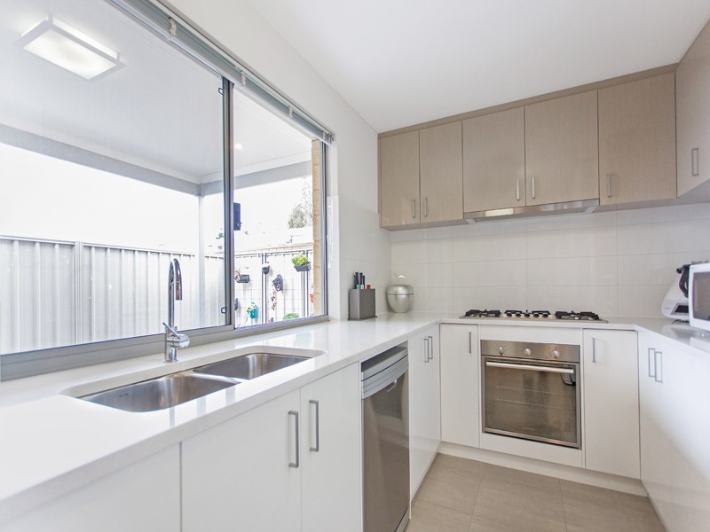 2A Lilacdale Road, Innaloo WA 6018