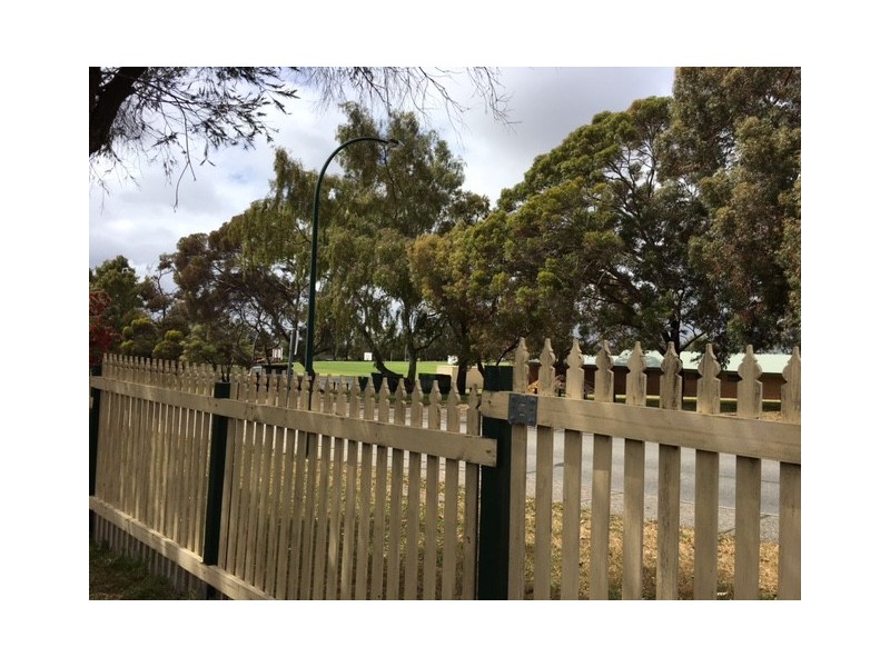 18B Karoonda Road, Booragoon WA 6154