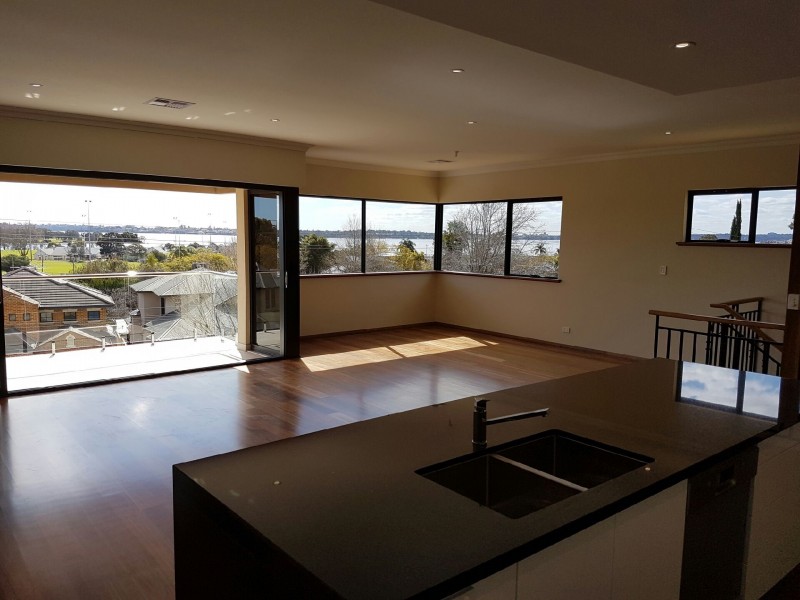 32b Doney Street, Alfred Cove WA 6154