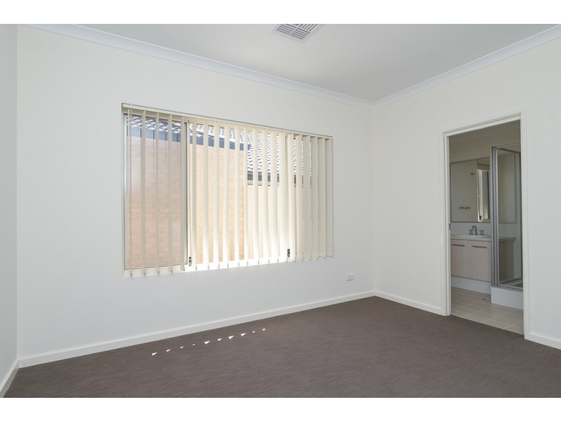 63b Henry Bull Drive, Bull Creek WA 6149