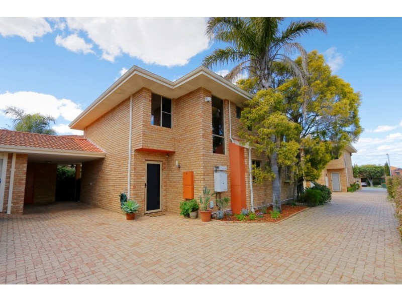 4/17 MCMILLAN STREET, Victoria Park WA 6100