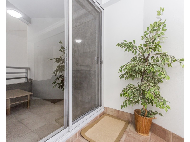 10/134 Mounts Bay Road, Perth WA 6000