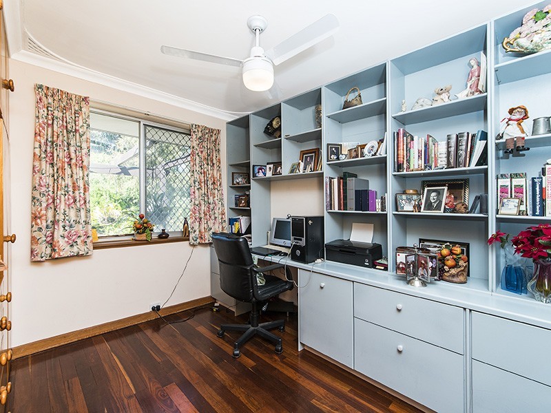60 Gilbertson Road, Kardinya WA 6163