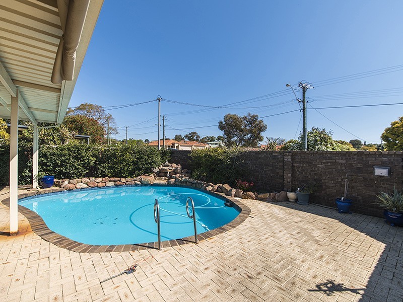 60 Gilbertson Road, Kardinya WA 6163