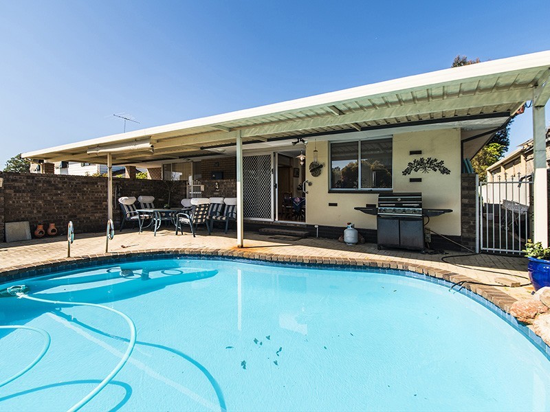 60 Gilbertson Road, Kardinya WA 6163