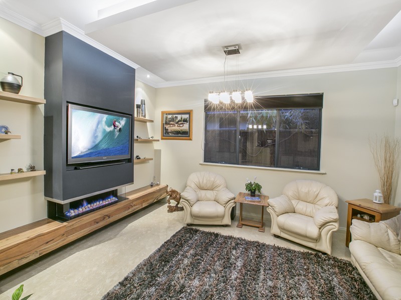 25 Booker Street, Attadale WA 6156