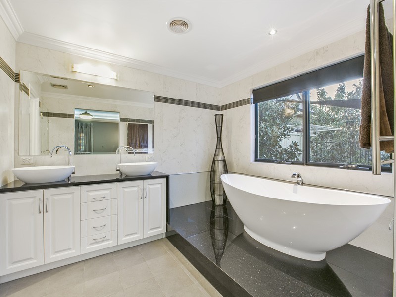 25 Booker Street, Attadale WA 6156