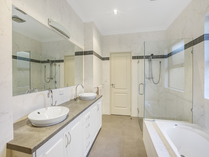 25 Booker Street, Attadale WA 6156