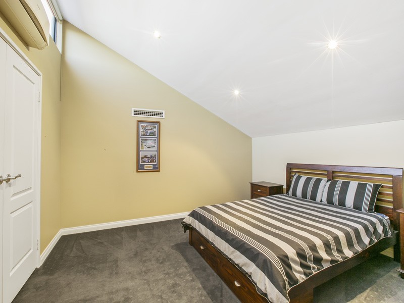 25 Booker Street, Attadale WA 6156